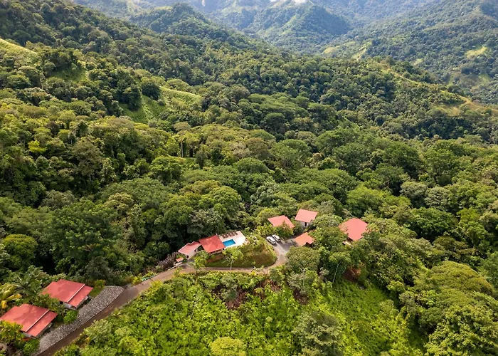 Nature'S Edge Boutique Hotel