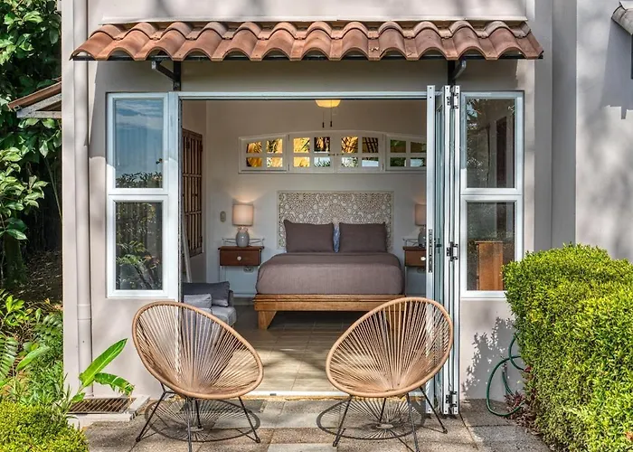 Casa Flores - Stunning Ocean View Home